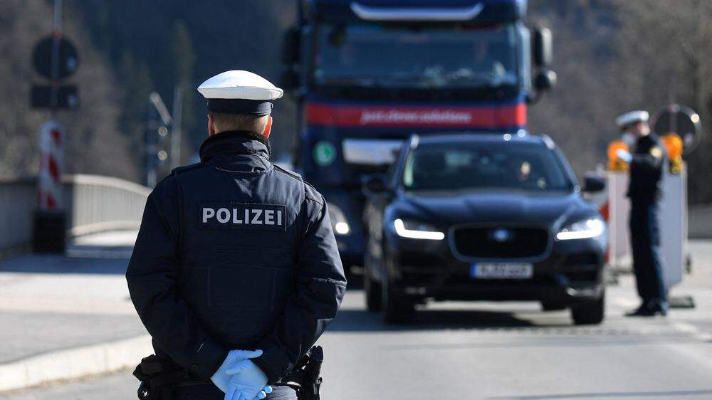 Hunderte österreichische Polizisten waren bisher für die Frontex im Einsatz 