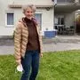 Die Maske nimmt Wohnhaus-Leiterin Elisabeth Strommer nur für das Foto ab