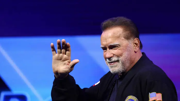 Arnold Schwarzenegger lässt zum 79. Geburtstag Muskeln spielen