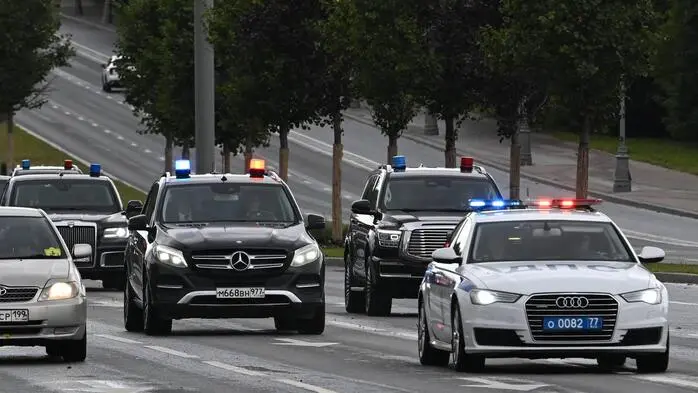 Der Konvoi von Witkoff und Kushner in Moskau