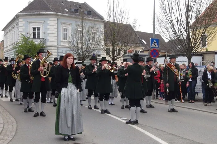 Für die musikalische Umrahmung sorgten die Stadtkapelle Leibnitz und Volksschüler. Klicken Sie sich durch!