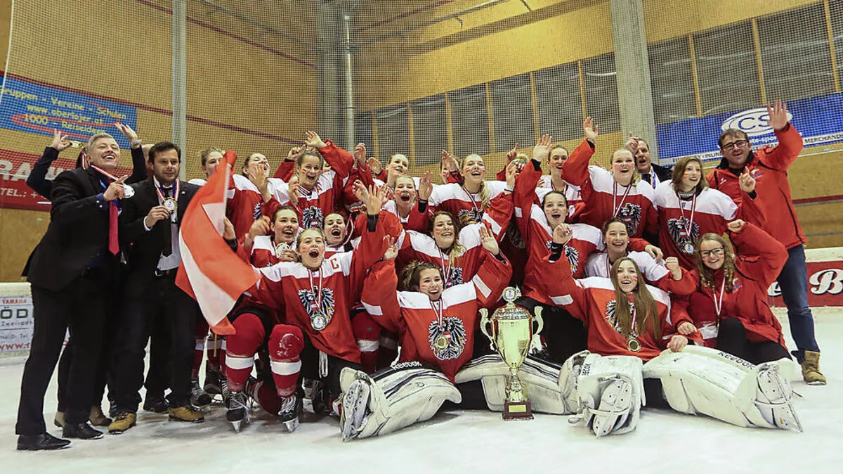 So jubelte die U18 vor drei Jahren über den Aufstieg in die Division IA