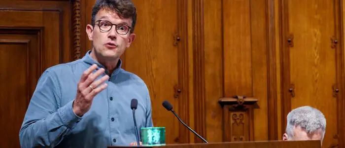Neos-Chef Philipp Pointner im Grazer Gemeinderat
