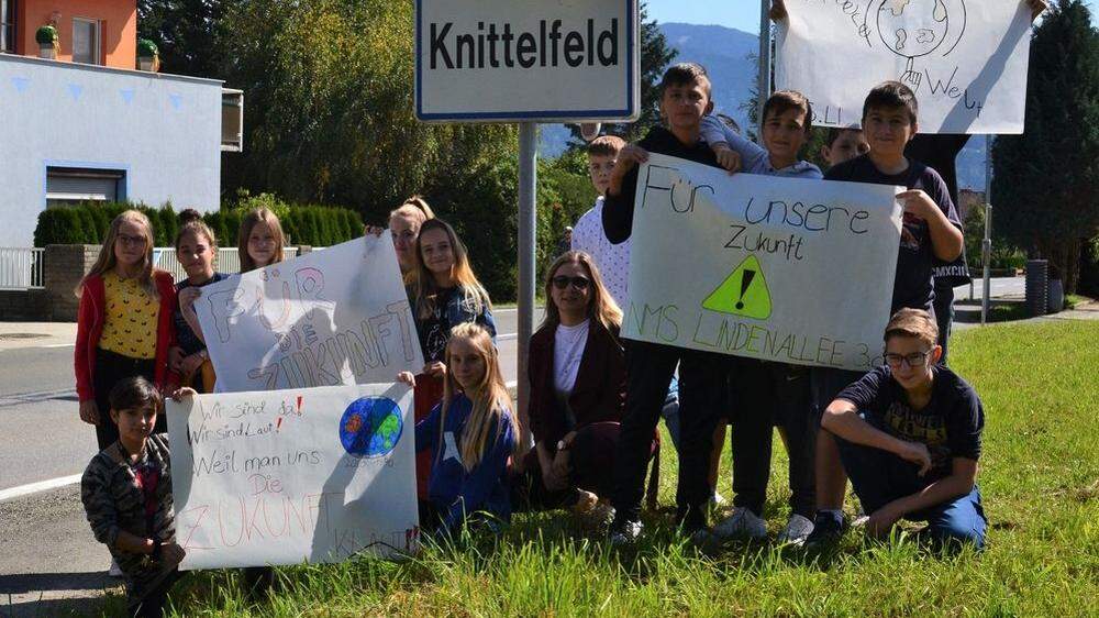 Vorreiter an ihrer Schule: Die 3c-Klasse der NMS Lindenallee sagt Klimawandel und Umweltverschmutzung den Kampf an