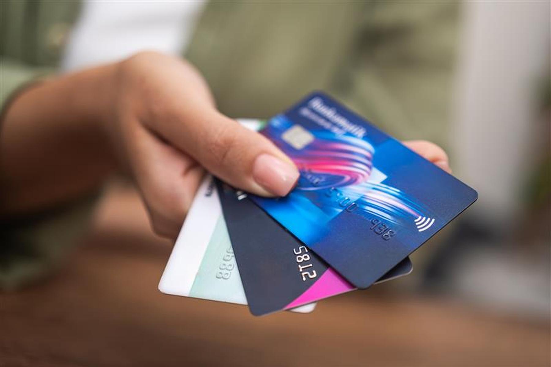 Vorsicht! Jetzt sind Betrüger auf Ihre Bankomatkarte aus