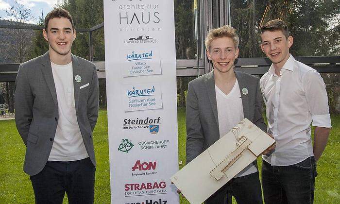 Siegerprojekt Team 082 der HTBLA Hallstatt in der Kategorie "Schulen", von links: Daniel Sittenthaler, Clemens Rath, Paul Schneider