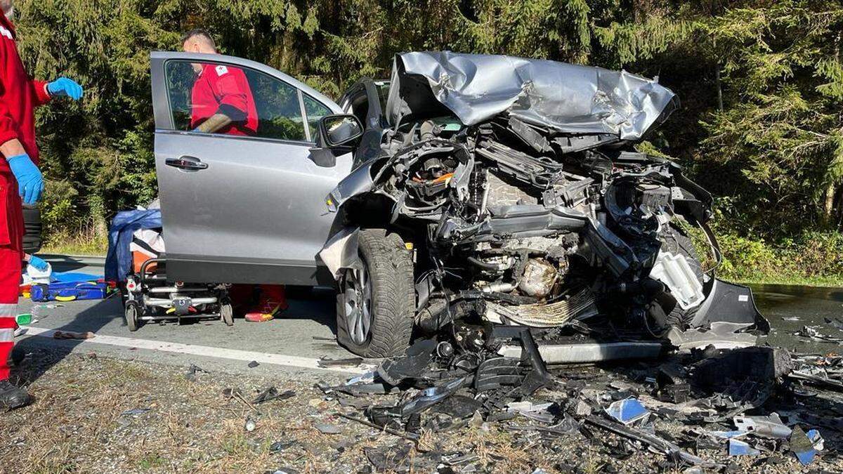 An den Fahrzeugen entstand Totalschaden