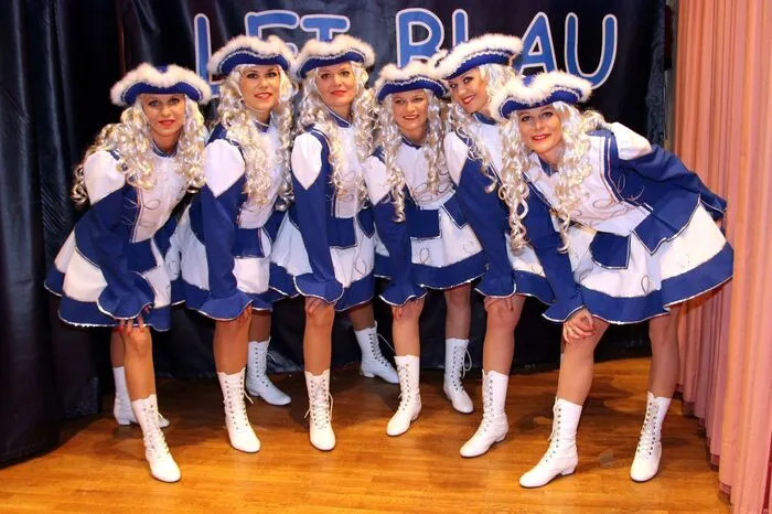 NIcht nur optisch, auch rhythmisch ist die Leonharder Prinzengarde ein Gewinn.