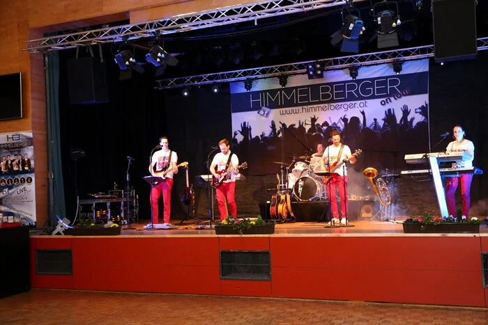 Bei der Topband „Die Himmelberger“ ... 