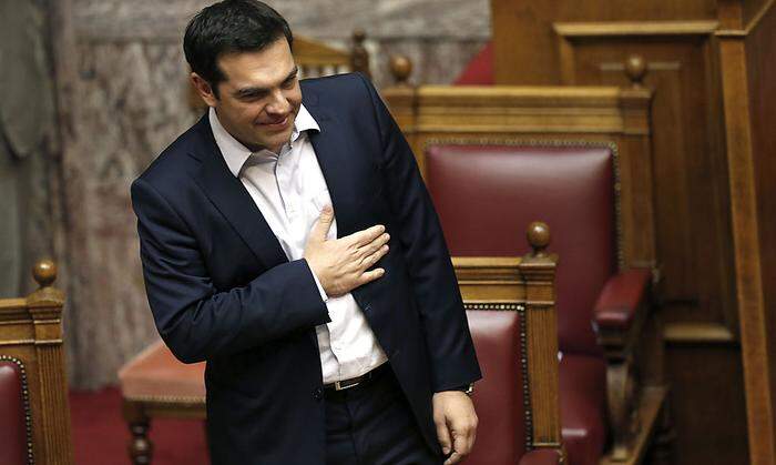 Alexia Tsipras nimmt im Parlament Platz