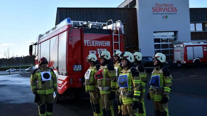 In zwei Gruppen traten die Hartberger Feuerwehrleute zur Branddienstleistungsprüfung an.
