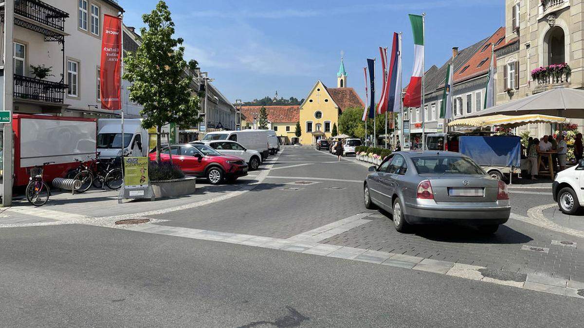 Noch ist der westliche Leibnitzer Hauptplatz an Markttagen befahrbar. Das könnte sich aber ändern