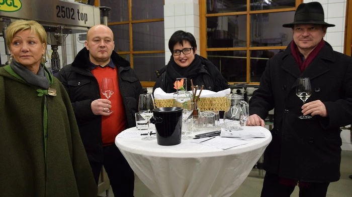 In der Weinbaufachschule Silberberg fand kürzlich eine Verkostung von 15 Fassweinen statt.