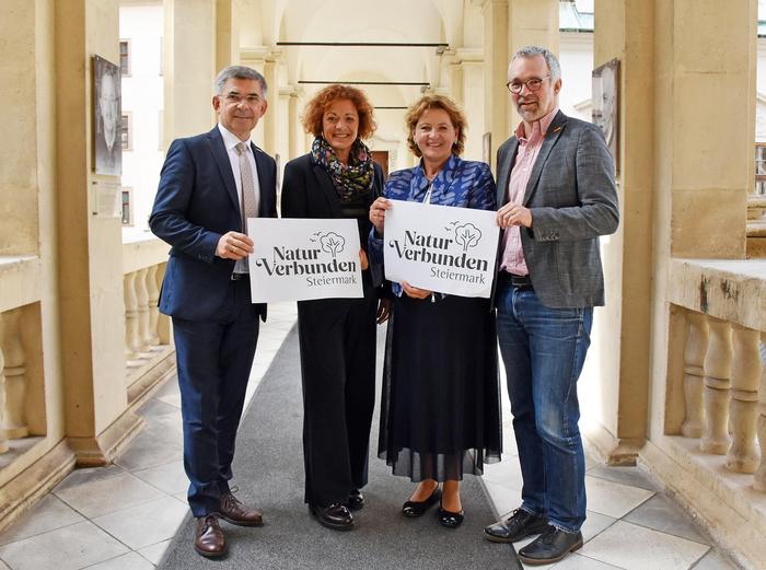 Landesrätin Ursula Lackner mit den Landtagsabgeordneten Franz Fartek und Cornelia Schweiner sowie Regionalmanagement-Geschäftsführer Michael Fend