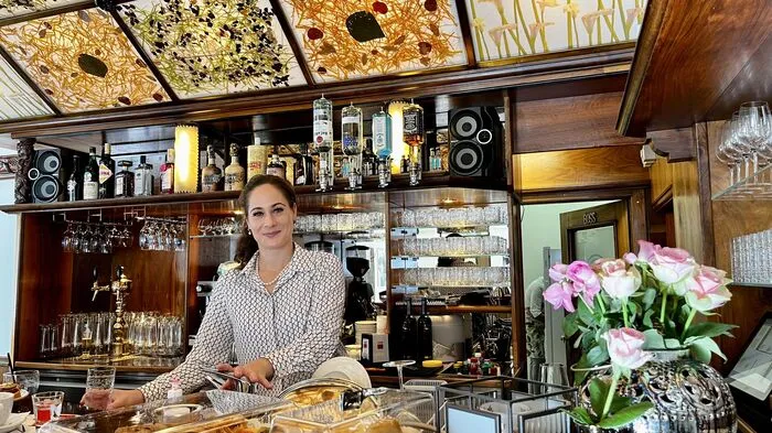 Sandra Muhr in "ihrem" Café.