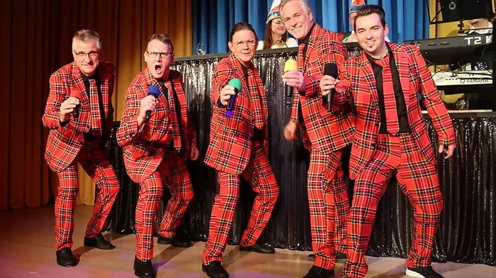Die Sänger Karl Hoffmann, Andreas Brudermann, Gerald Melcher, Horst Bruderhans und Patrick Kueschnig