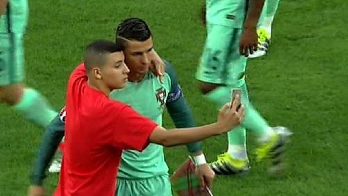 Ronaldo mit seinem nächsten Fan-Selfie