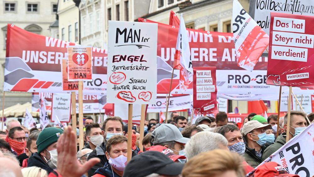 In Steyr wurde gegen den drohenden Jobabbau demonstriert