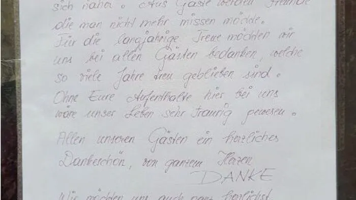 "Allen unseren Gästen ein herzliches Dankeschön, von ganzem Herzen DANKE", schreibt Helmut Hold, der bisher mit seinem Team Mucki's Weinstube führte.