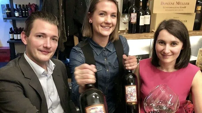 cupa-Gastgeberin Sara Kos mit den Winzern Yves Michel Müller und Maylis Marcenet