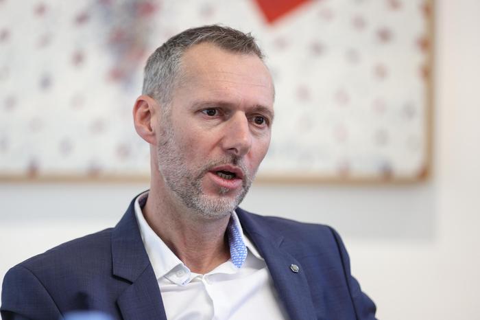 Treibacher-Industrie-Vorstand René Haberl: „Immer mehr unproduktive Stellen“