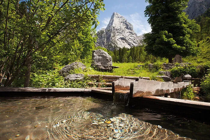 ... Das abgeschiedene Naturjuwel sicherte sich den Sieg vor den Östschergräben und dem Weinweg der Sinne in St. Anna am Aigen in der Steiermark ...
