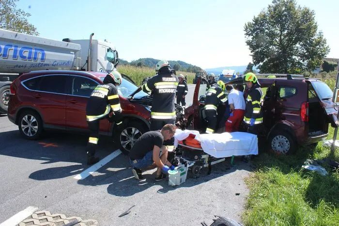 Die Feuerwehren Pitschgau-Haselbach und die FF Hörmsdorf wurden zum Einsatz gerufen.