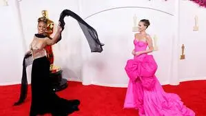 Laverne Cox und Keltie Knight am Roten Teppich der 96. Oscarverleihung