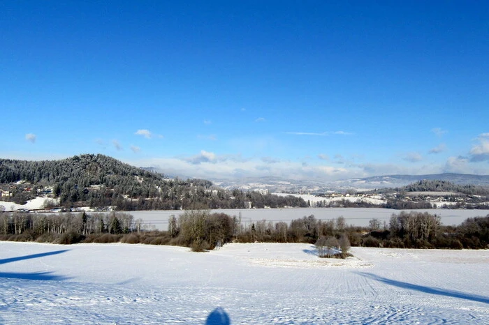 Auf die Freigabe der Eisfläche am Längsee in der Gemeinde St. Georgen. 