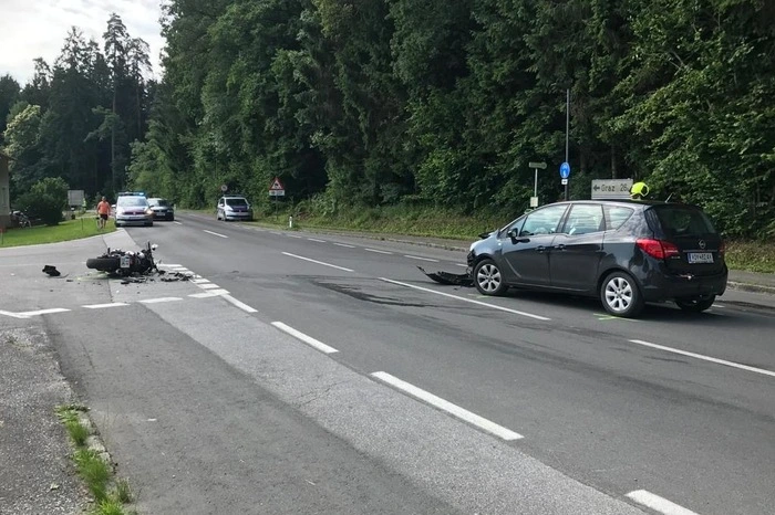 Die Landesstraße 315 war eine Stunde lang total gesperrt. Klicken Sie sich durch weitere Fotos.
