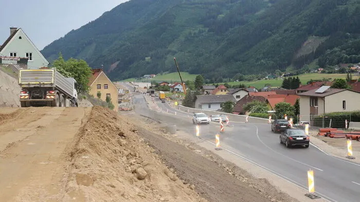 Einheimische und Pendler kennen sie nur zu gut - die Großbaustelle auf der künftigen S 36 nahe Unzmarkt
