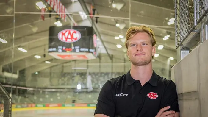  Thimo Nickl an seinem „Arbeitsplatz“, der Heidi-Horten-Arena
