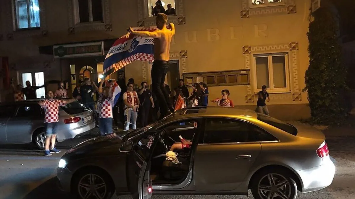 Ausgelassen gefeiert