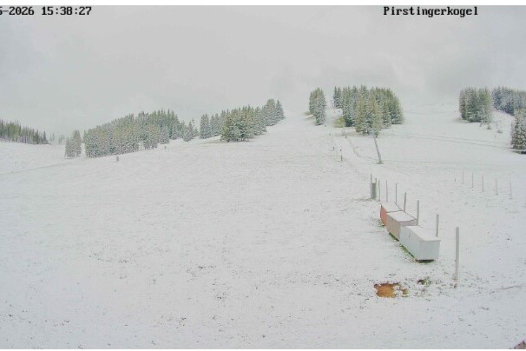 Schnee Mitte Mai: Auf der Sommeralm und der Teichalm ist es wieder weiß