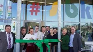 Aufsichtsrat Johann Schober, Landtagsabgeordneter Stefan Sandrieser, Geschäftsführerin Elisabeth Niederer, AMS-Chef Peter Wedenig, Bürgermeister Christian Scheider, Arbeitsmarktreferentin Gaby Schaunig, Stadträtin Sandra Wassermann, AMS-Förderabteilungsleiter Wolfgang Haberl