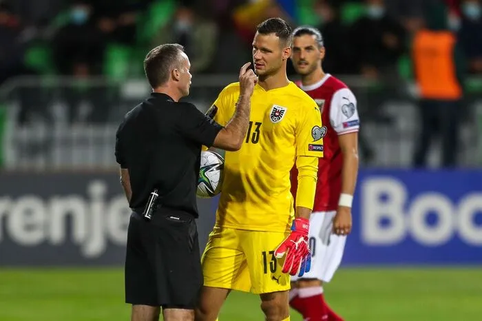 Daniel Bachmann: 3 In seinem siebenten Länderspiel hatte der Watford-Legionär nicht die Chance, sich irgendwie auszuzeichnen. Der 27-Jährige strahlte aber mit jeder Faser bombensicheren Rückhalt aus.