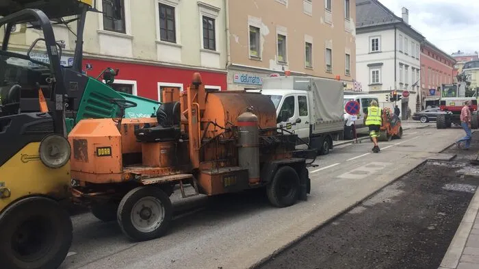 In der 8.-Mai-Straße, der Karfreitstraße und am Heiligengeistplatz (Ursulinengasse) wird bis einschließlich Freitag, 13. Juli, gearbeitet.