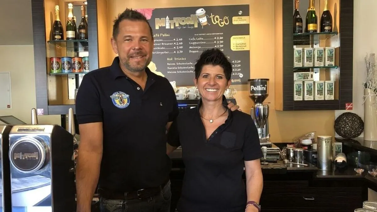 Michael und Michaela Mehr: In ihrem Café Mittoni wird ab sofort nicht mehr geraucht
