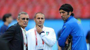 Luigi „Gigi“ Riva mit Fabio Cannavaro und Gianluigi Buffon im Jahr 2008 (von links)