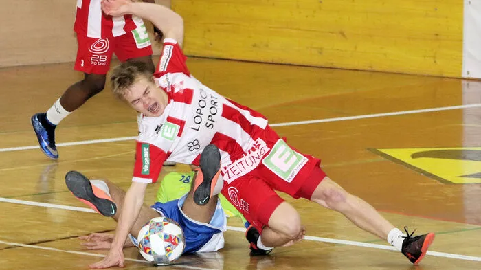 Zu einem Leckerbissen für Fußballfreunde wurde das 46. Hallenturnier des ASK Mochart Köflach, das Unternehmer Karl Bratschko organisierte.