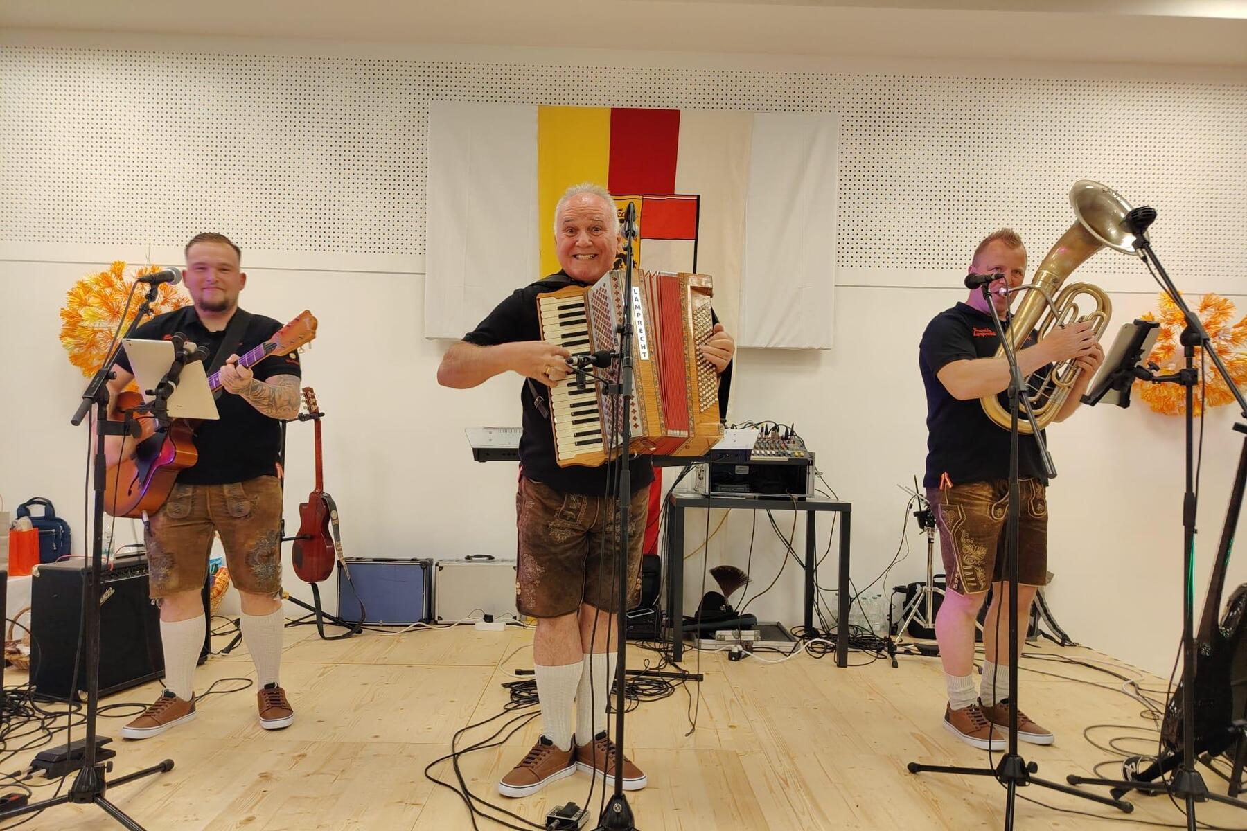 Kärntner exportierten Käsnudel, Musik und Kultur nach Wien