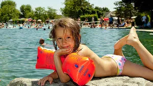 Schultüte mit Schwimmflügerl: Nächste Woche kann das Straßganger Bad bei freiem Eintritt besucht werden
