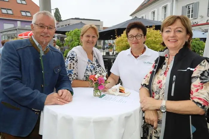 Das Motto des diesjährigen Frühstücks lautete „Zsammkemman und Genießen“.