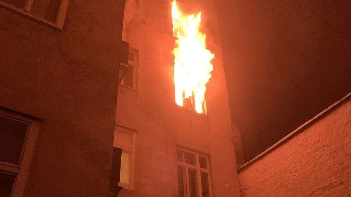 Brand in der Strohmayergasse in Wien