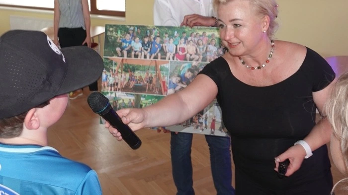 Leader Managerin Iris Absenger-Helmli moderierte auch die Siegerehrung.