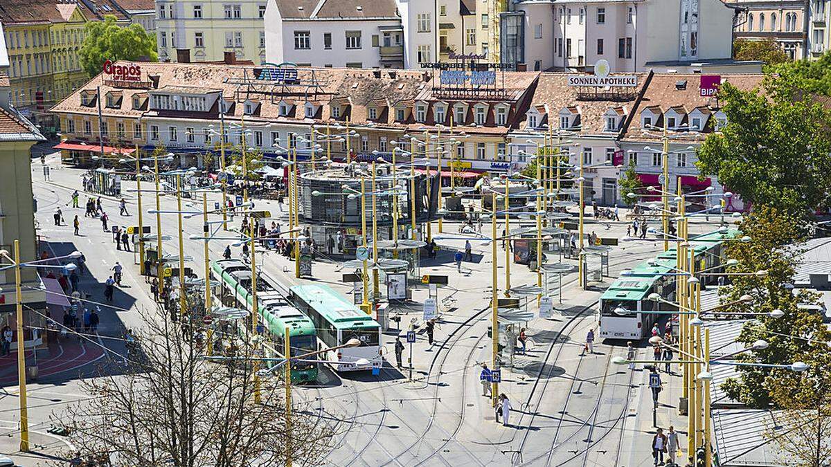 Die Drehscheibe für den Grazer Nahverkehr, der Jakominiplatz