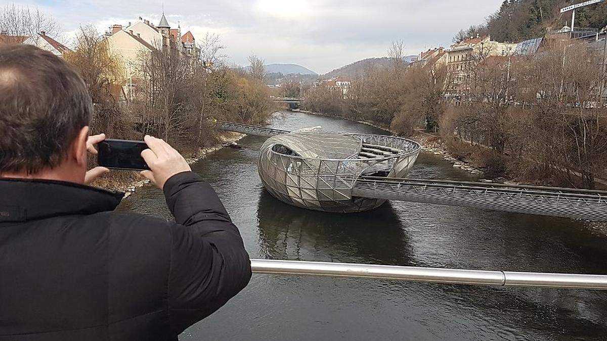 Knapp eine Million Euro gab der Gemeinderat für die Sanierung und den Umbau der Murinsel frei