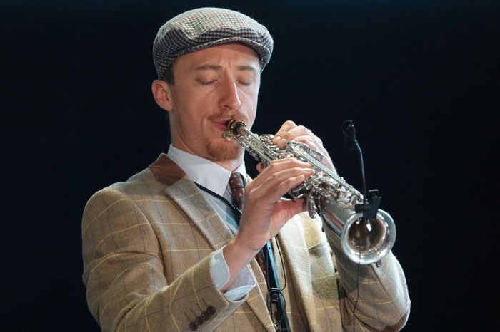 ...Matthias Meister – sax...