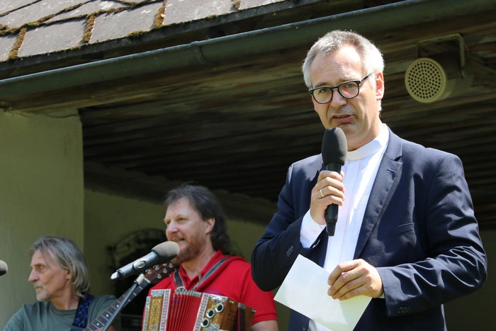 Pfarrvorsteher Michael Golavčnik begrüßte die Gäste aus Nah und Fern.