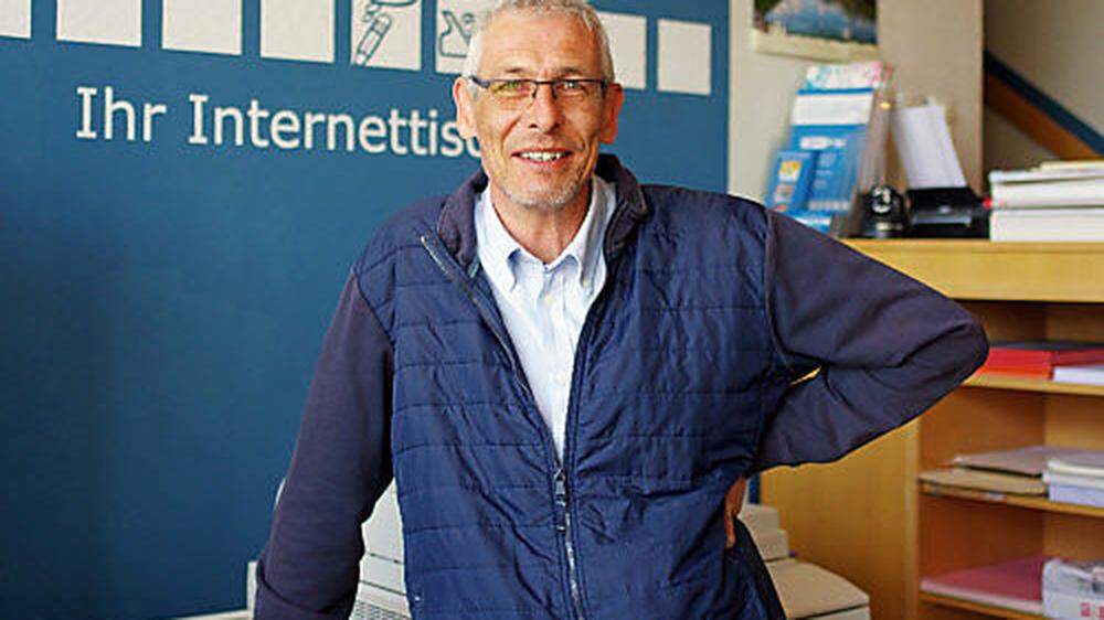 Werner Girrer nennt sich „Internettischler“, was sein breites Angebot gut beschreibt